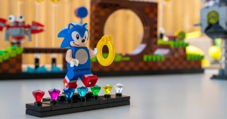 Does Sonic the Hedgehog have ADHD - Sonic lego toy holding a ring